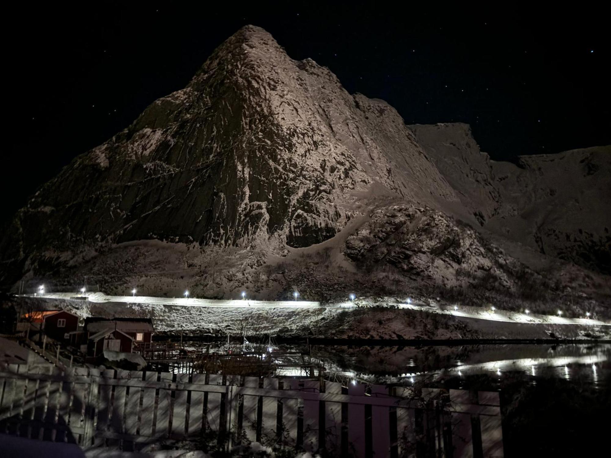 Reine Basecamp - Apartments & Rooms Zewnętrze zdjęcie